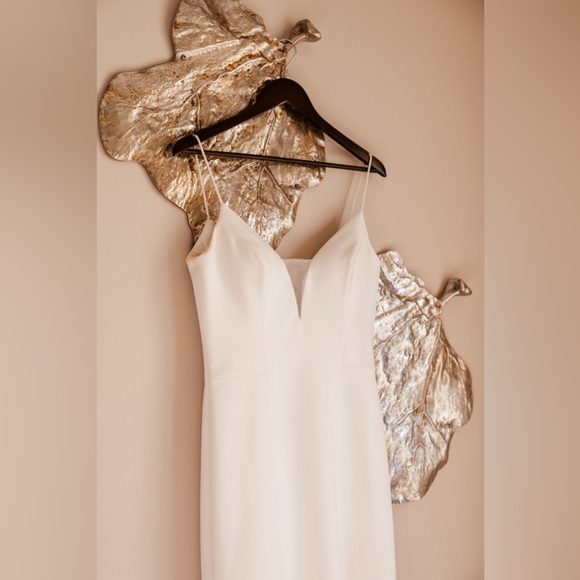 Madi Lane MORRISON Bridal Dress, 14, IVORY, altered for sz8-10 w/ French bustle - Picture 2 of 10